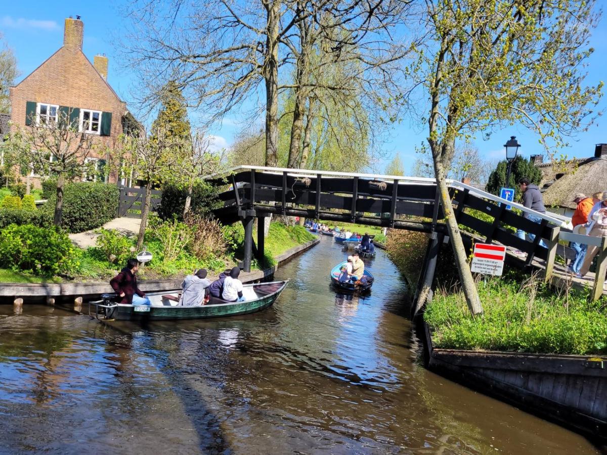 B&B Villa Giethoorn - Canalview, Privacy & Parking Eksteriør bilde