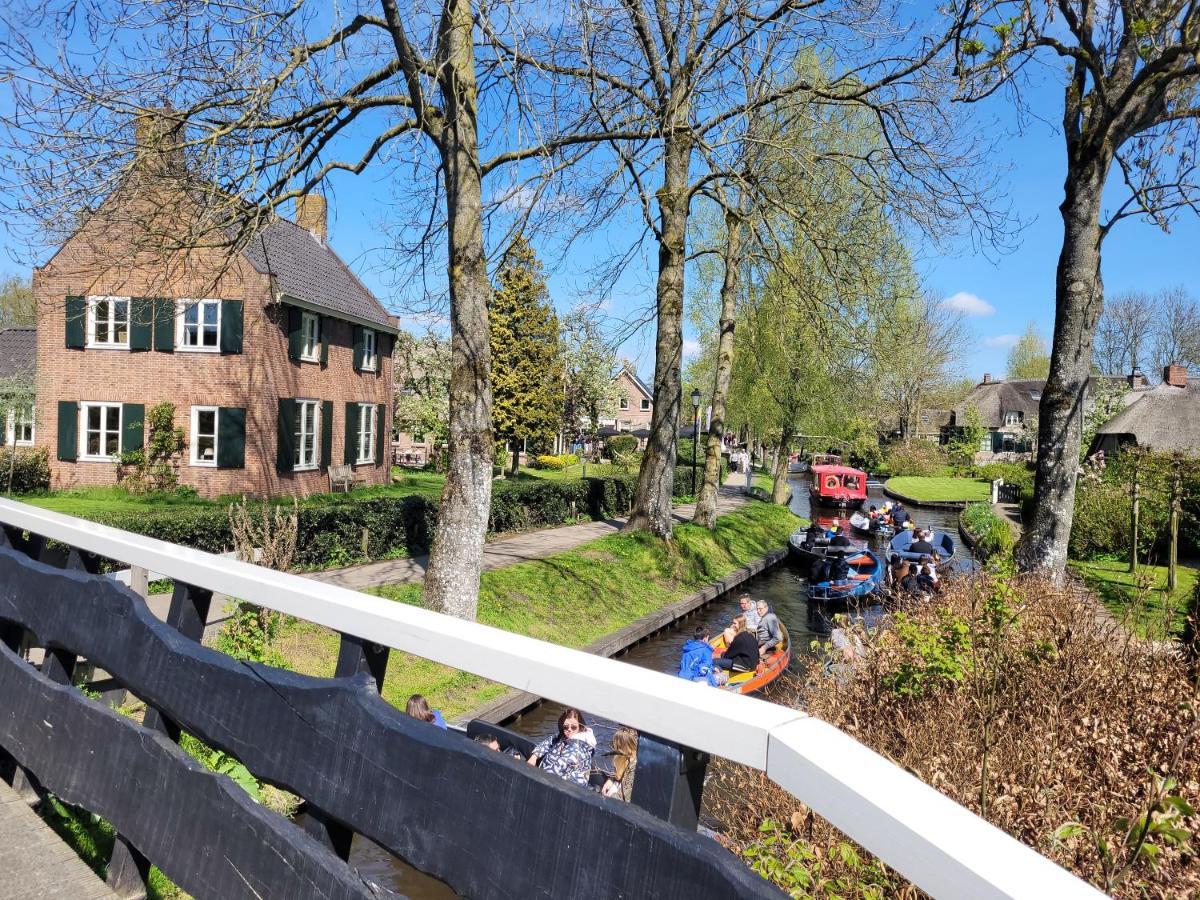 B&B Villa Giethoorn - Canalview, Privacy & Parking Eksteriør bilde