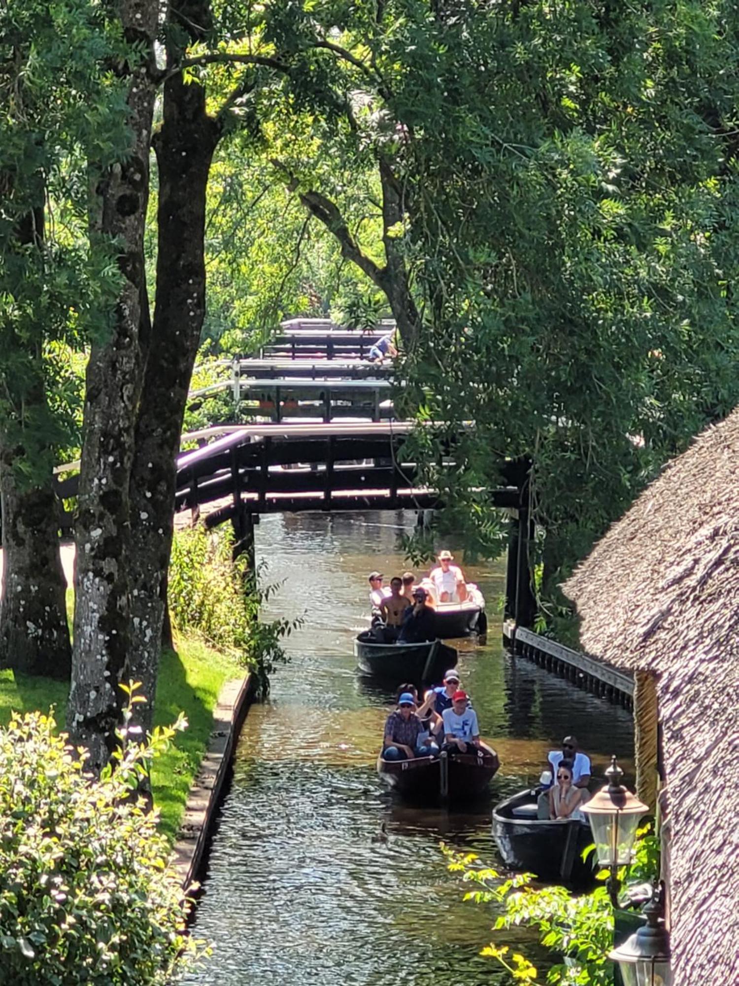 B&B Villa Giethoorn - Canalview, Privacy & Parking Eksteriør bilde